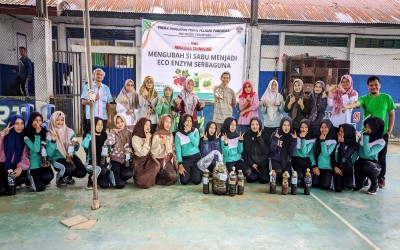 Siswa SMP Negeri 1 Wanayasa Belajar Pembuatan Eco Enzyme dalam Projek P5